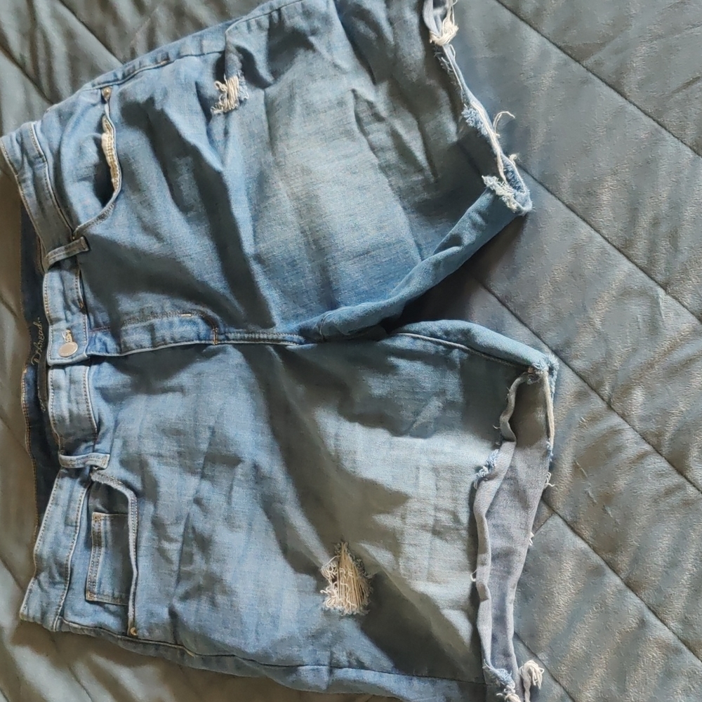 Ripped Shorts
